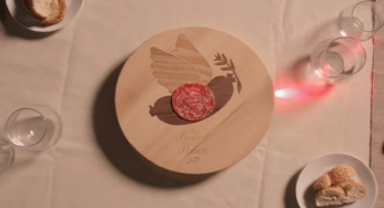 Un original plato que indica quien se puede comer el último trozo