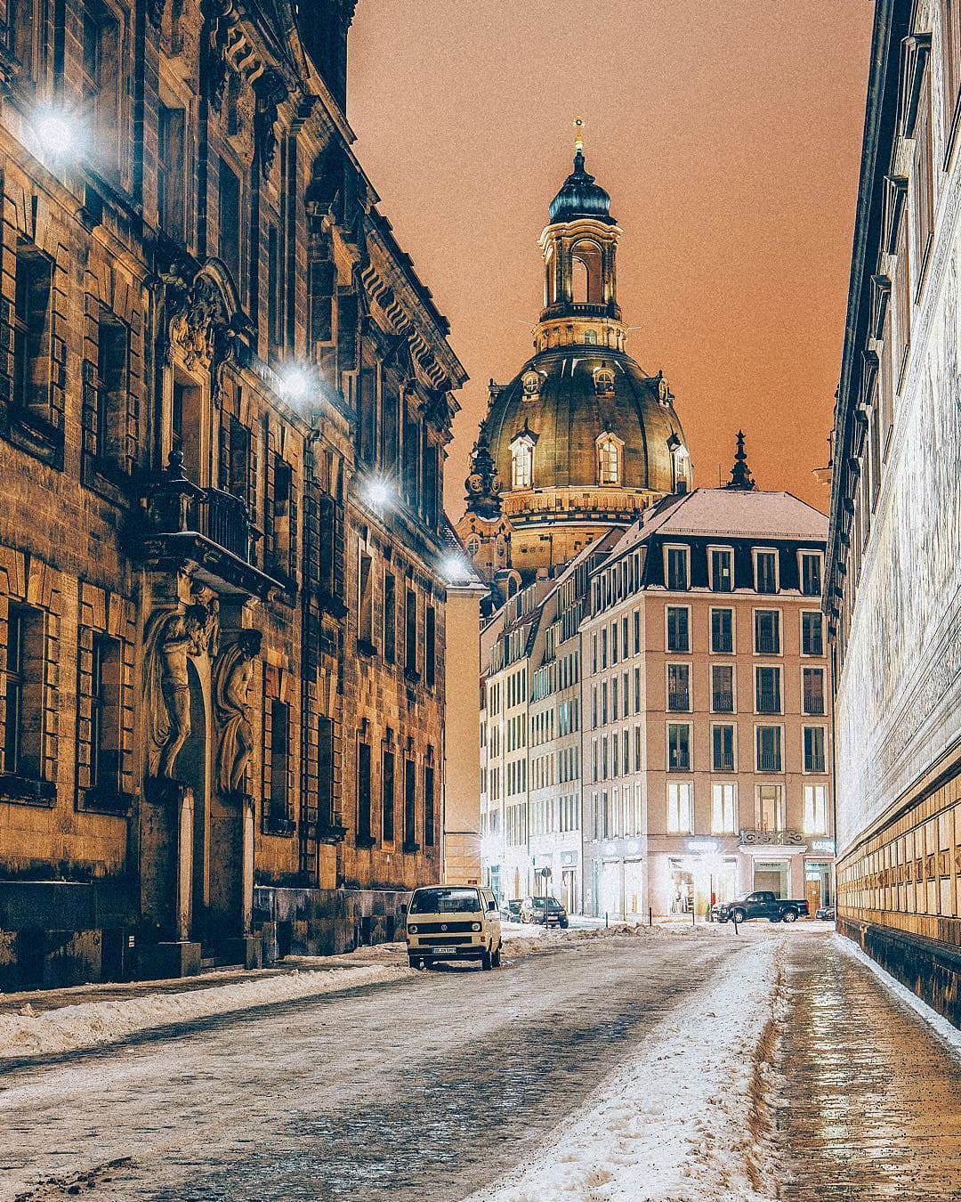 viaje alrededor del mundo con fotografías de paisajes surreales Jacob Riglin 011