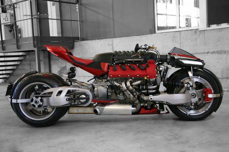 Si Batman quisiera una moto de paseo pediría esta, pero en color negro 01