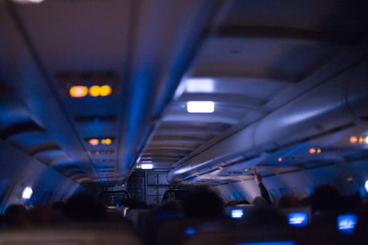 9 curiosos secretos detrás de cada vuelo que ninguna aerolínea quiere que sepas 9