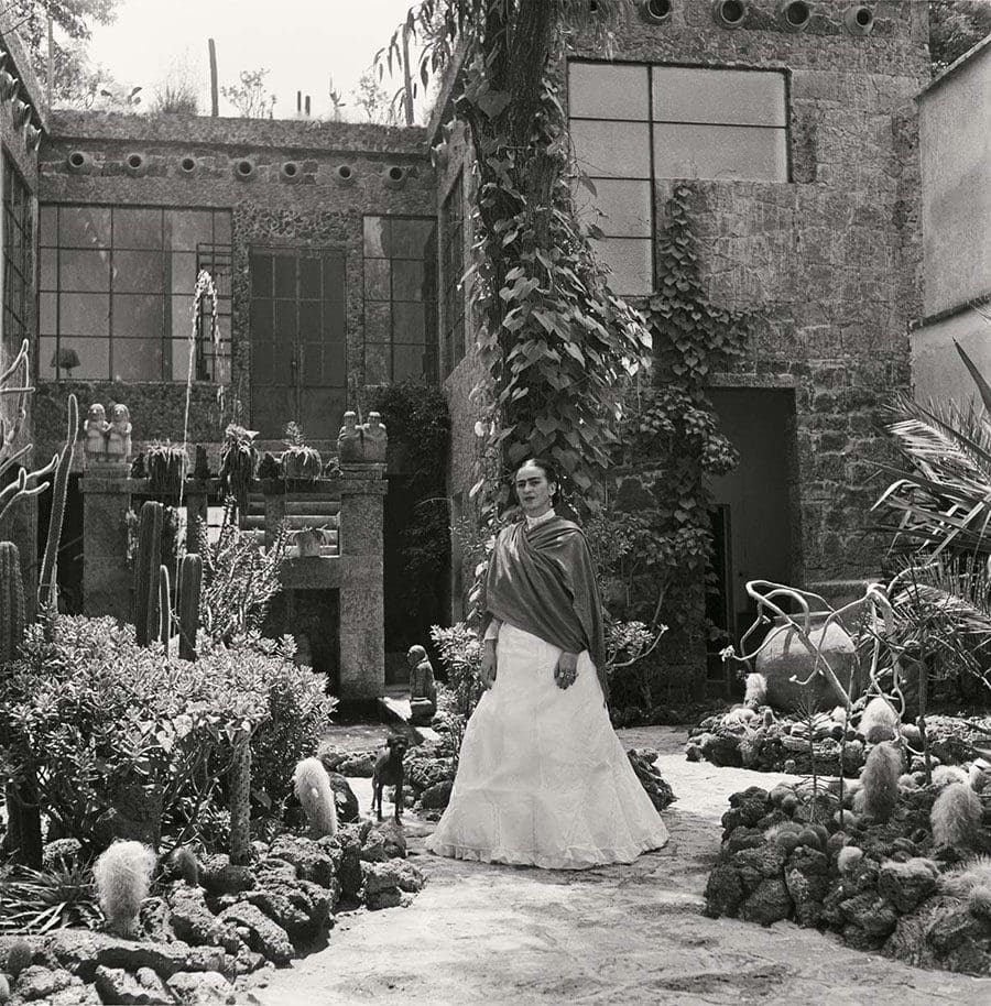 Fotografías inéditas de Frida Kahlo poco antes de su muerte 11