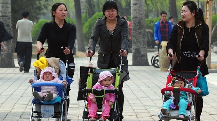 Aprueban ley que prohíbe matrimonio entre una mujer de nacionalidad china y un extranjero 10