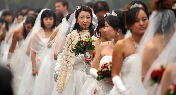Aprueban ley que prohíbe matrimonio entre una mujer de nacionalidad china y un extranjero 8