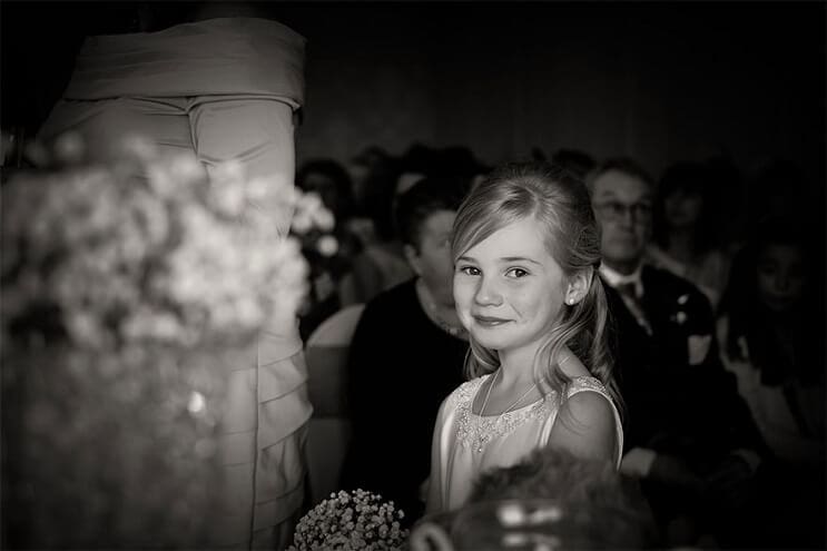 Esta niña de 9 años se ha convertido en la fotógrafa de bodas preferida 002