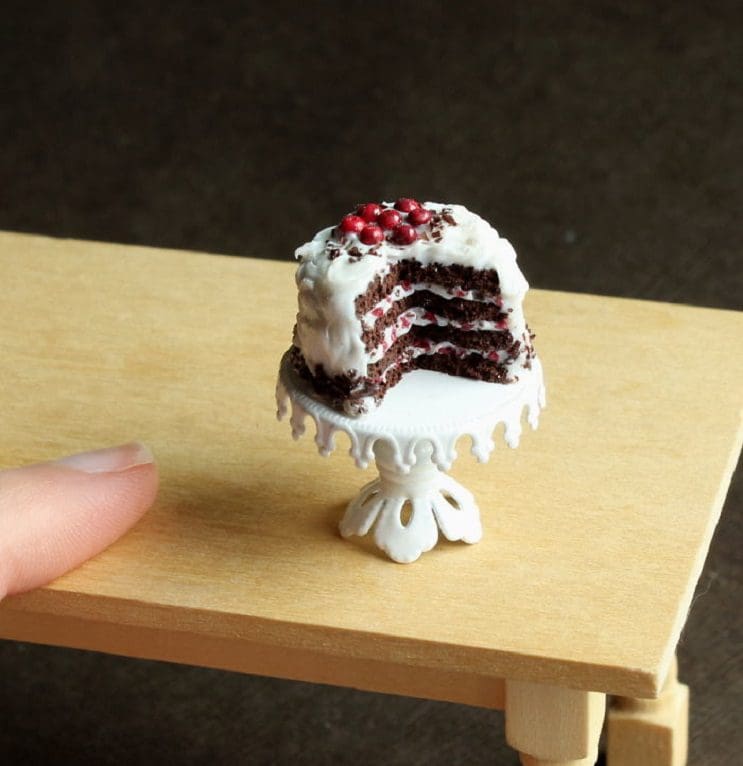 Estas esculturas de comida en miniatura hechas de arcilla les despertarán el apetito 03