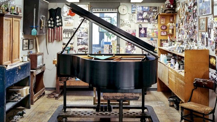 Este fotógrafo capturó el increíble proceso de construcción de los pianos de cola Steinway 34
