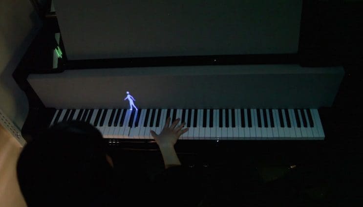 piano figuras en movimiento