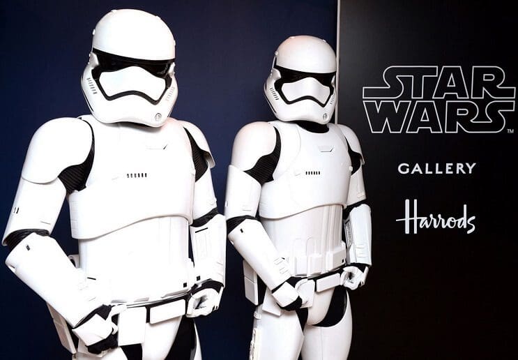 Conoce la increíble Star Wars Gallery que se está exhibiendo en Londres 02