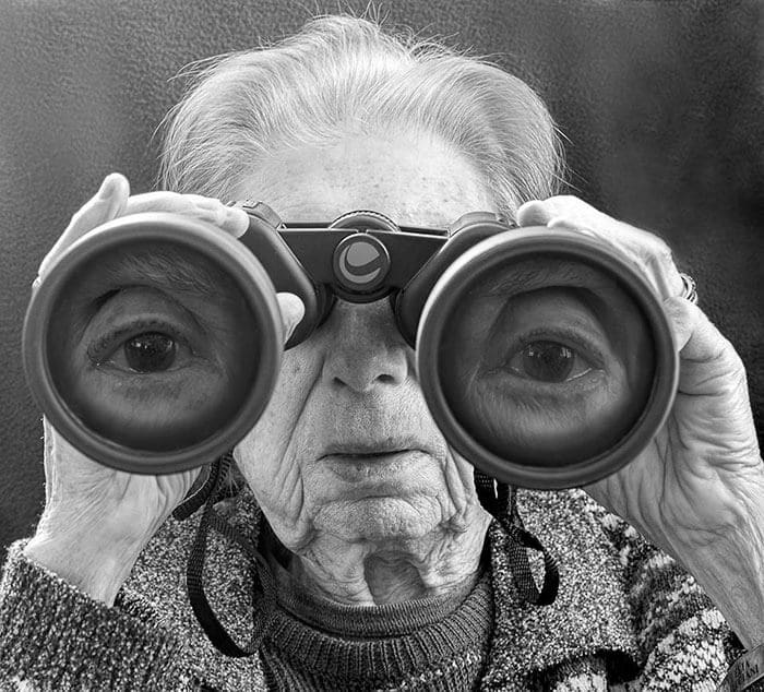 Este fotógrafo hizo de su madre de 91 años parte de su trabajo logrando una nueva visión de la vida 08