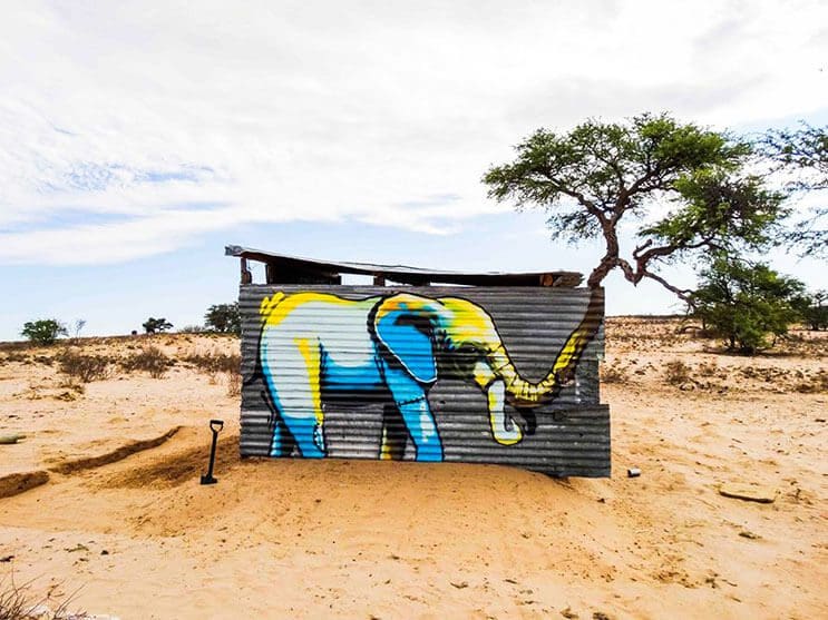 Una serie de graffitis de elefantes buscan dar esperanza a Sudáfrica 3