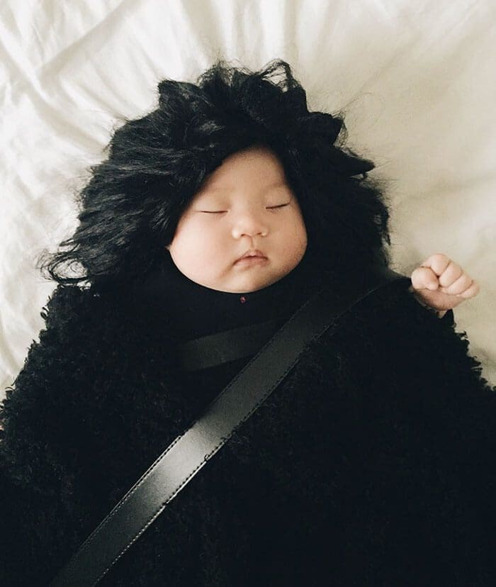 Esta bebé se ha convertido en toda una modelo de Instagram entre siesta y siesta jon snow