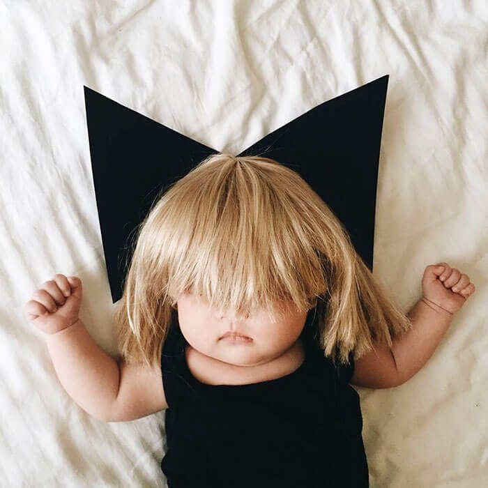 Esta bebé se ha convertido en toda una modelo de Instagram entre siesta y siesta sia