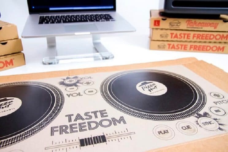 Las cajas de Pizza Hut te convierten en un DJ