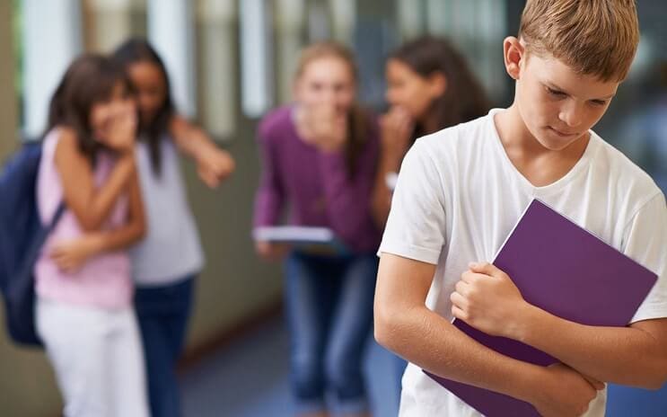 un-metodo-que-esta-acabando-con-el-bullying-en-los-colegios-morado