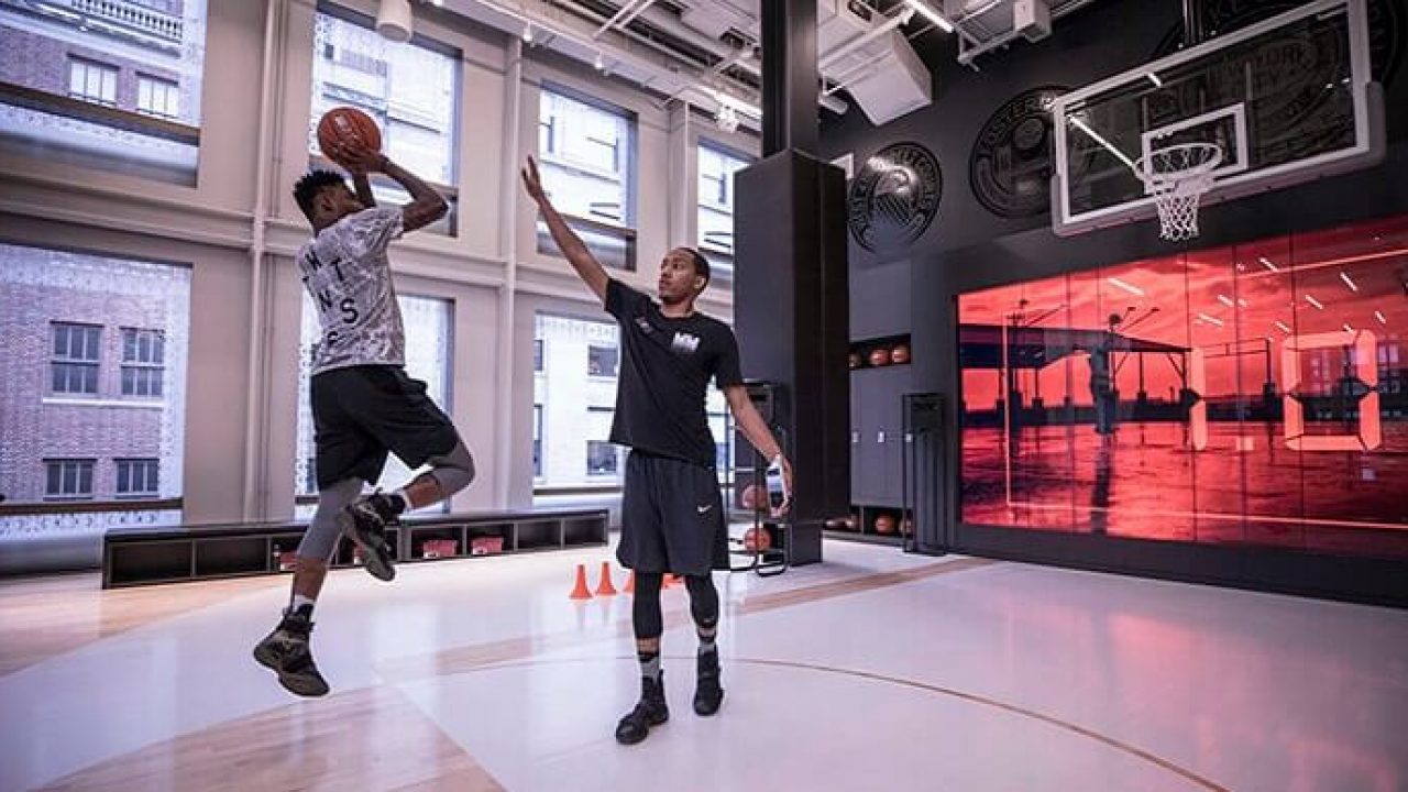 La nueva tienda interactiva de Nike nos muestra que espacios son mucho más que pura venta - mott.pe