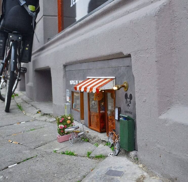 una-tienda-de-diminutas-dimensiones-en-plena-calle-de-suecia-004