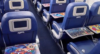 Delta transforma sus azafates en arte gracias a Coca-Cola