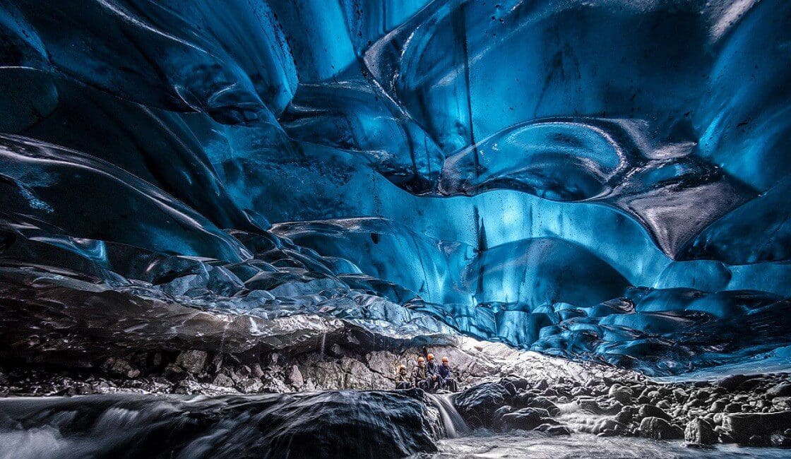 Mejores imágenes de paisajes reales en las Cuevas de hielo en Islandia