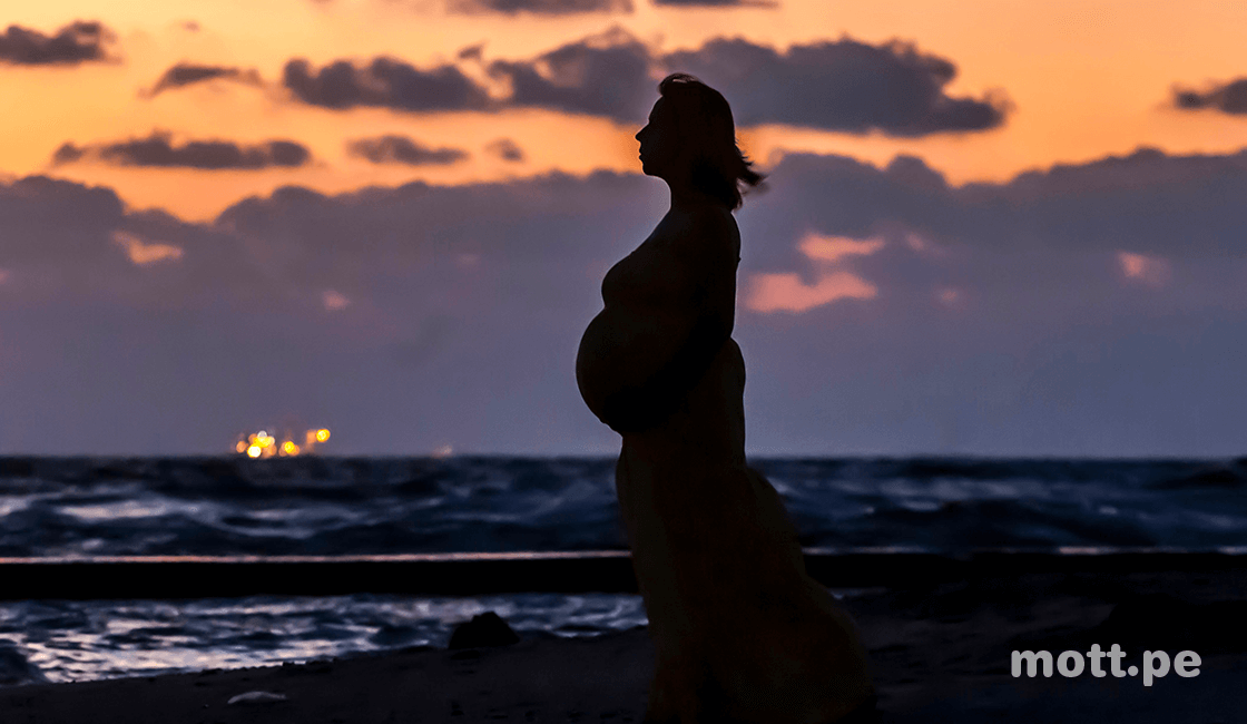 Crea fotografías originales de embarazadas a contraluz