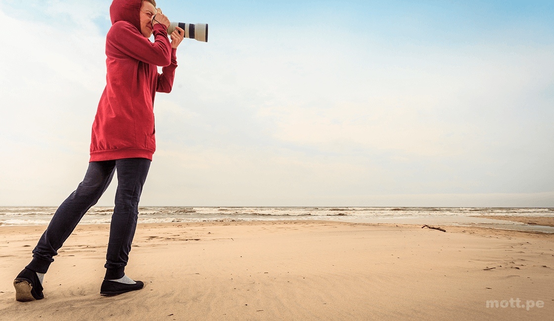 Toma diez fotos estáticas como práctica, sin mover los pies