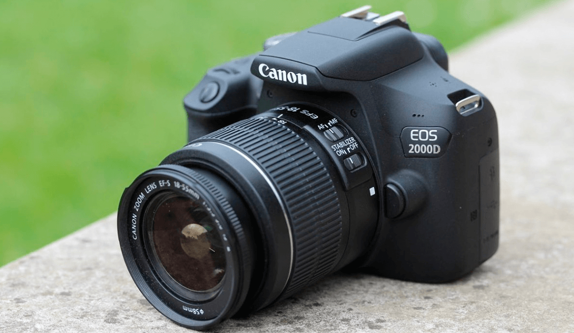 Cámara-profesional-Canon-para-principiantes-en-modelo-EOS-Rebel-T7-Canon-EOS-2000D