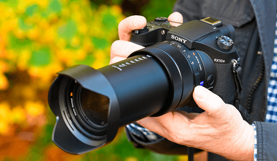 Sony-Cyber-shot-RX10-IV-es-la-mejor-cámara-de-fotos-para-viajar.