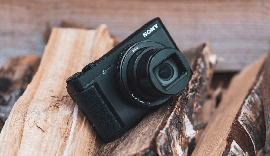 Sony-RX-100-VII-es-una-de-las-mejores-cámaras-para-viajar-