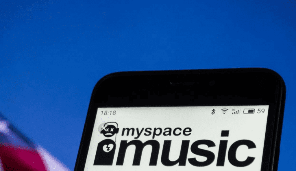 Facebook añade clips de música para responder en los comentarios - Mott