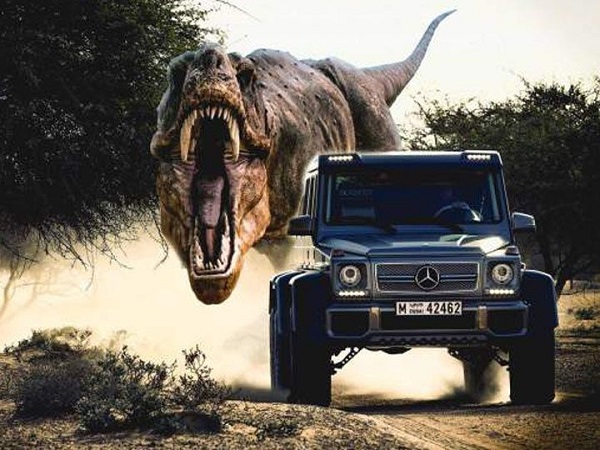 Mercedes Benz Jurassic Park